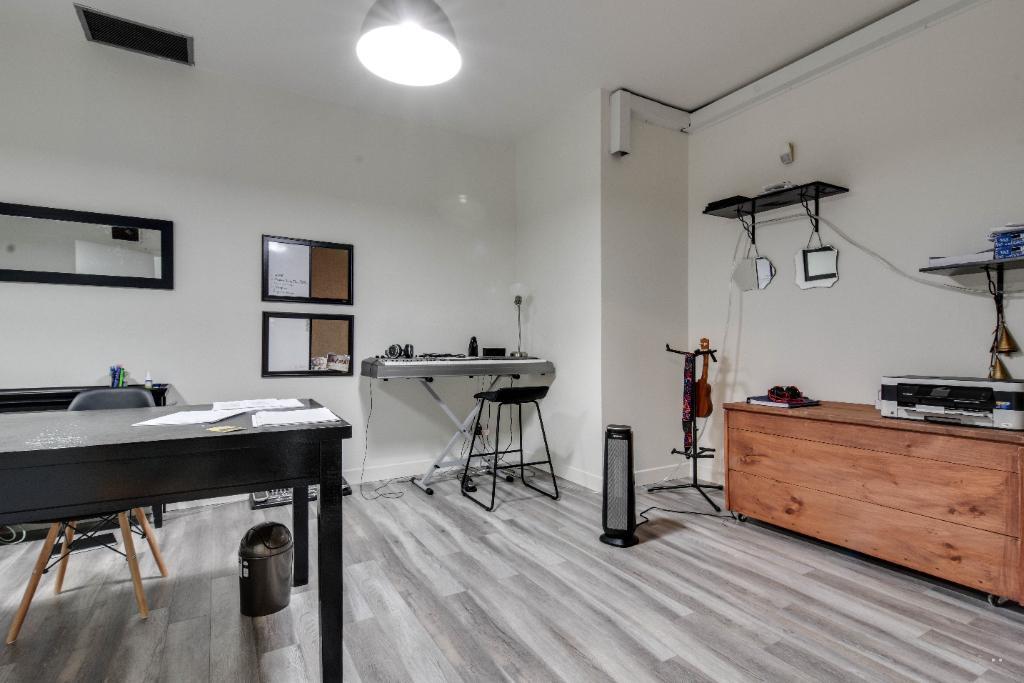 Beau grand LOFT chic Urbain chien accepté: meublé ou non !