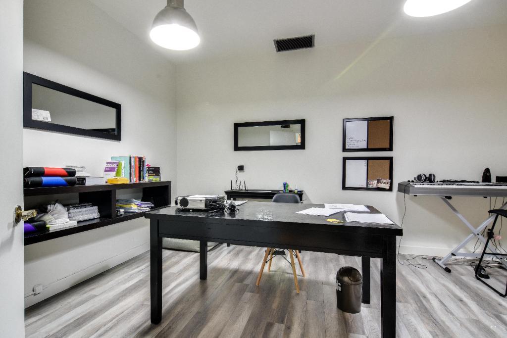Beau grand LOFT chic Urbain chien accepté: meublé ou non !