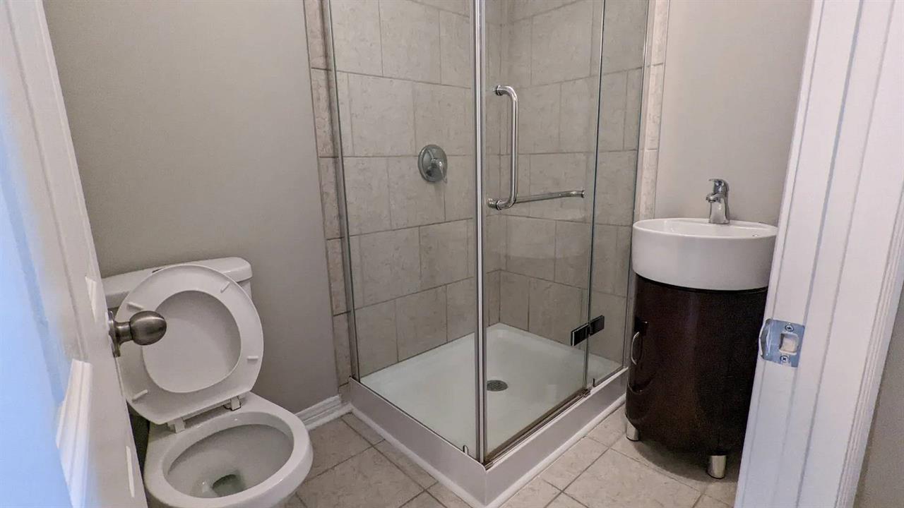 25 Rue Pharand (Hull) 1 Chambre à Louer Près De L’UQO!