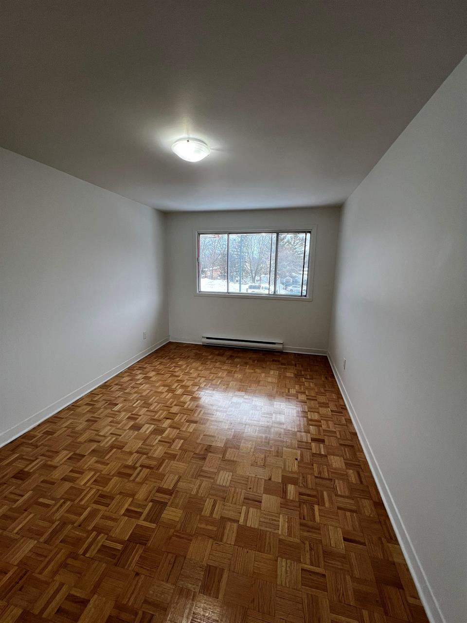 2 CH - 1 SDB - Saint-Eustache - $1,450 /mo
