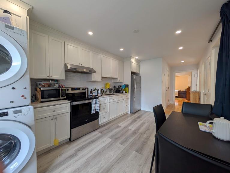 2 CH - 1 SDB - Montréal - $1,600 /mo