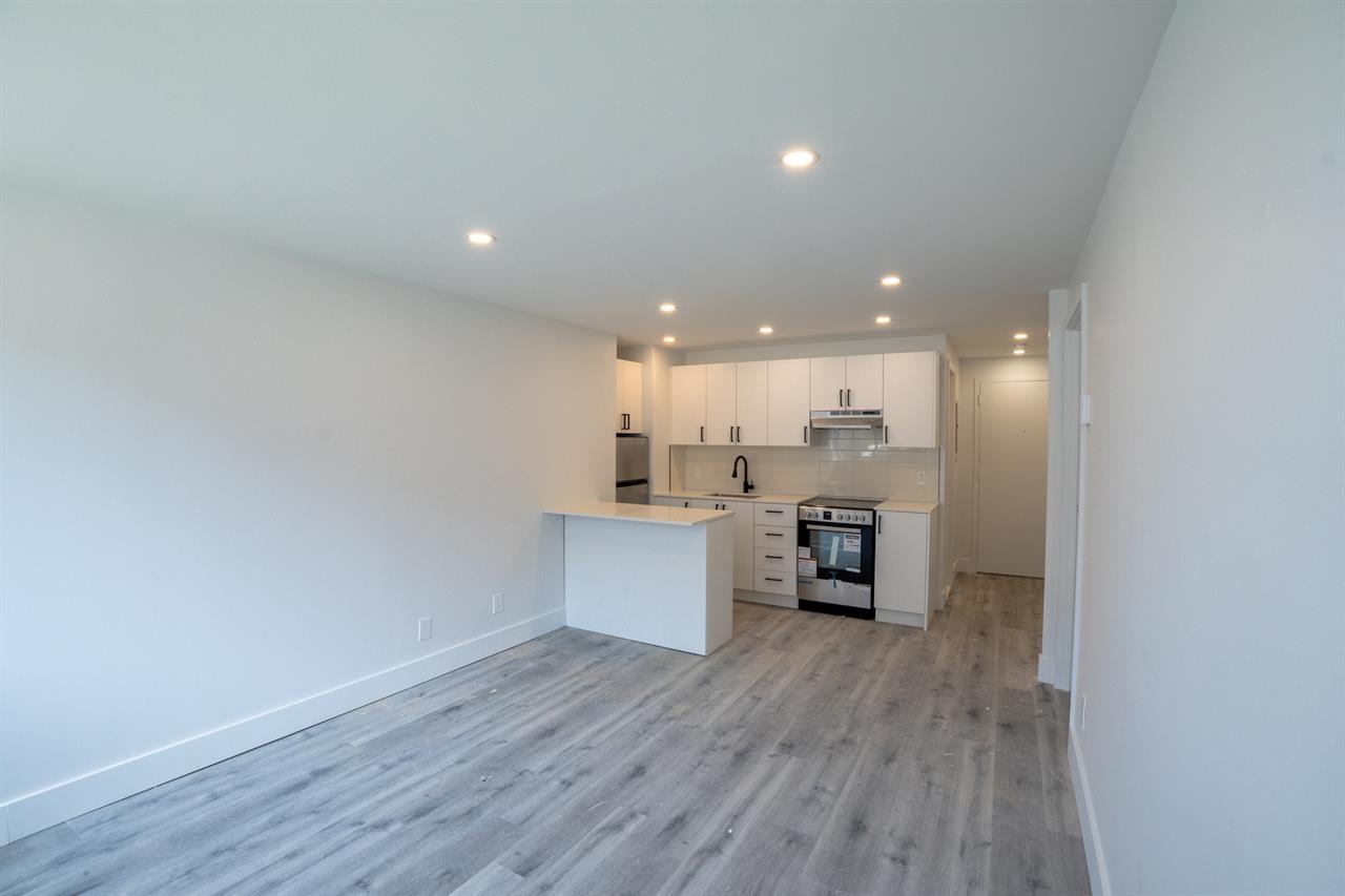 3 Bed, 1 Bath - 10350 Avenue De Bois-de-Boulogne, Montréal