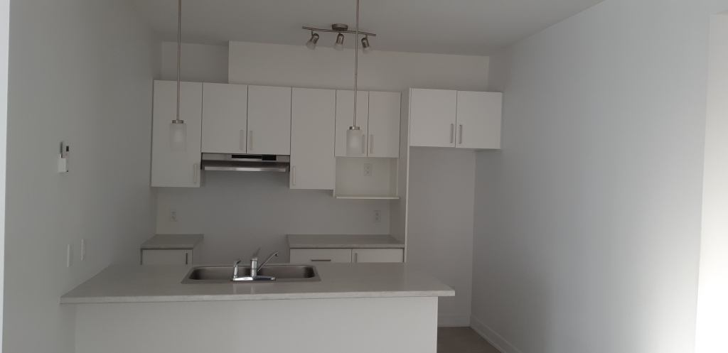 App 3 Cc à Louer / 3 Bd Apart. For Rent