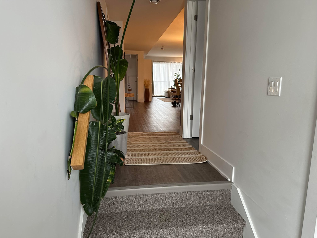 Grand Condo 4 ½ GARAGE DOUBLE 1e Juillet