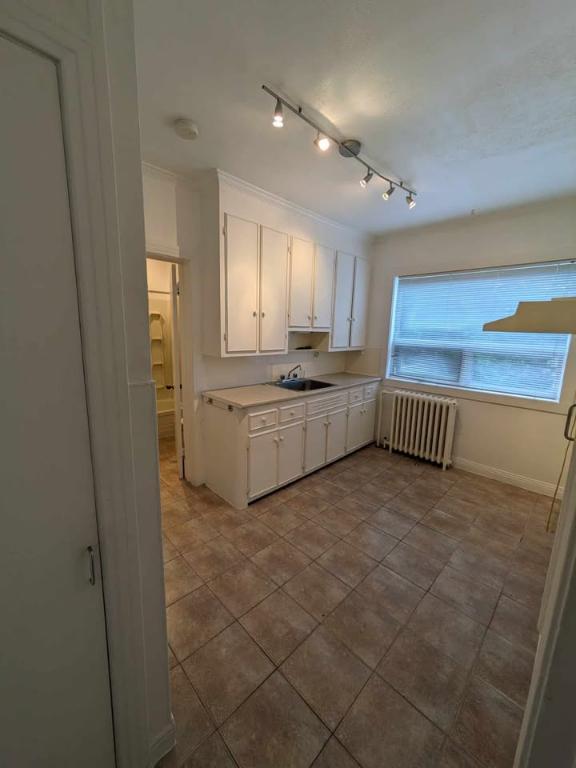 BEAU 3 1/2 AU COEUR DE BEDFORD