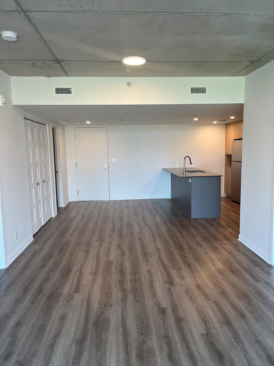2 CH - 1 SDB - Terrebonne - $2,055 /mo