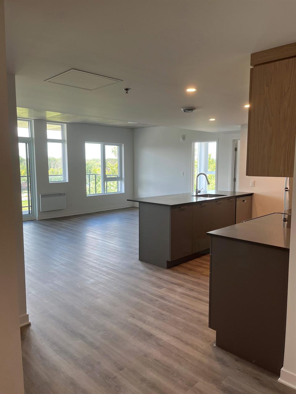 2 CH - 1 SDB - Terrebonne - $2,050 /mo
