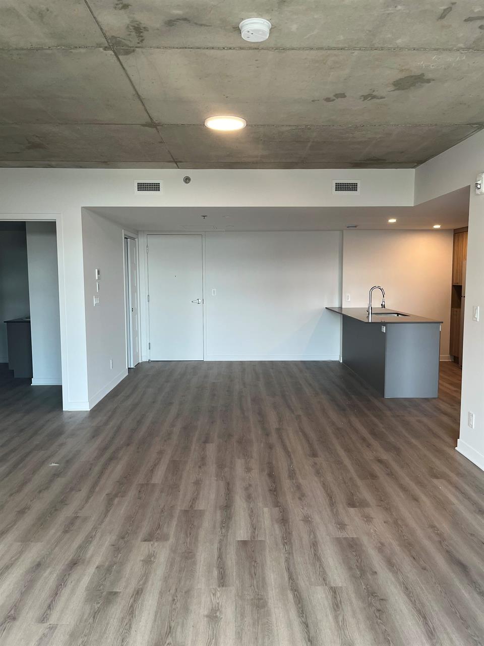 2 CH - 1 SDB - Terrebonne - $2,280 /mo