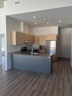 2 CH - 1 SDB - Terrebonne - $2,185 /mo