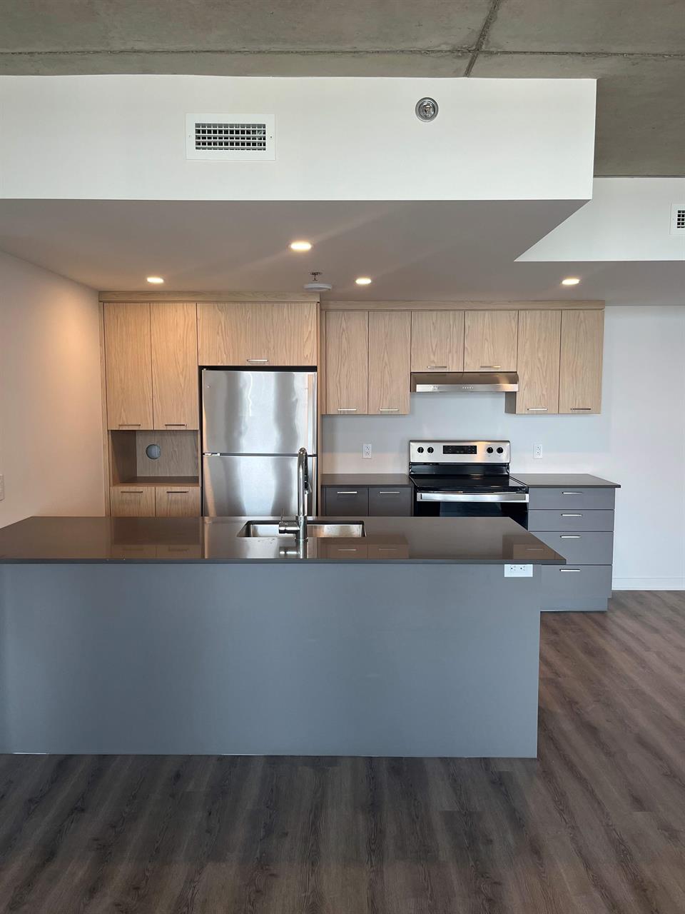 2 CH - 1 SDB - Terrebonne - $2,180 /mo