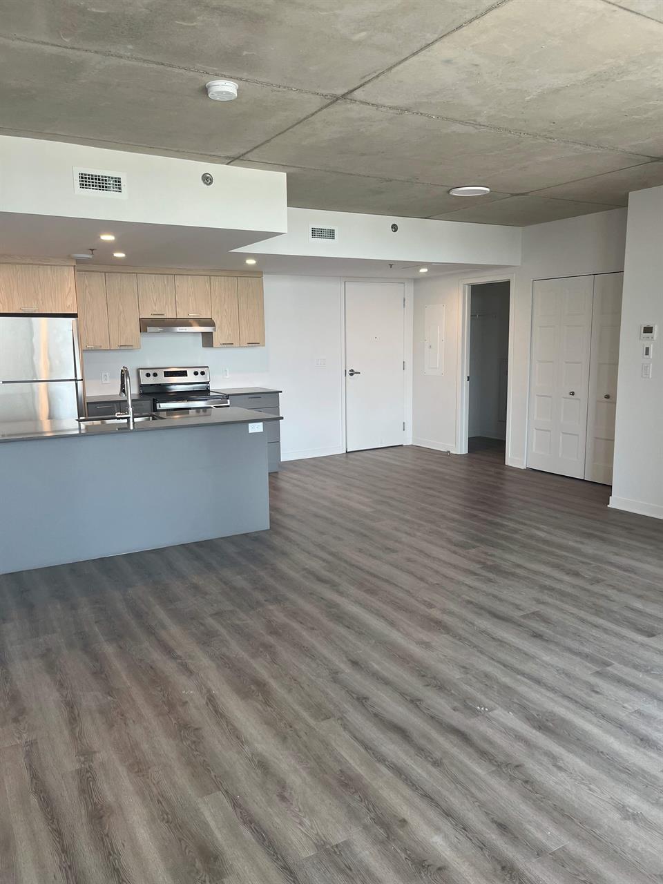 2 CH - 1 SDB - Terrebonne - $2,180 /mo
