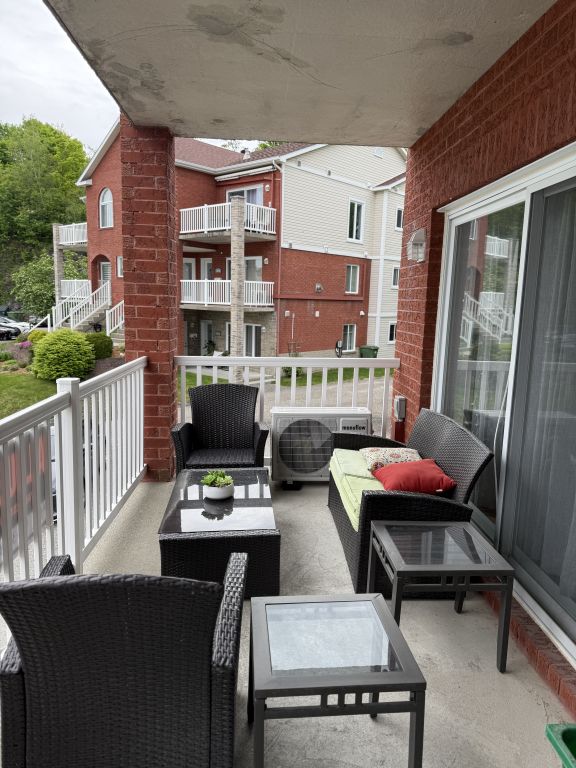 Condo 4 1/2 Dans Un Cul-de-sac