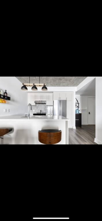 Condo 4 1/2 à Louer