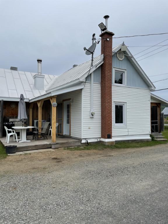 1ER JUILLET PETITE MAISON JUMELÉE TOUT TOUT TOUT INCLUS