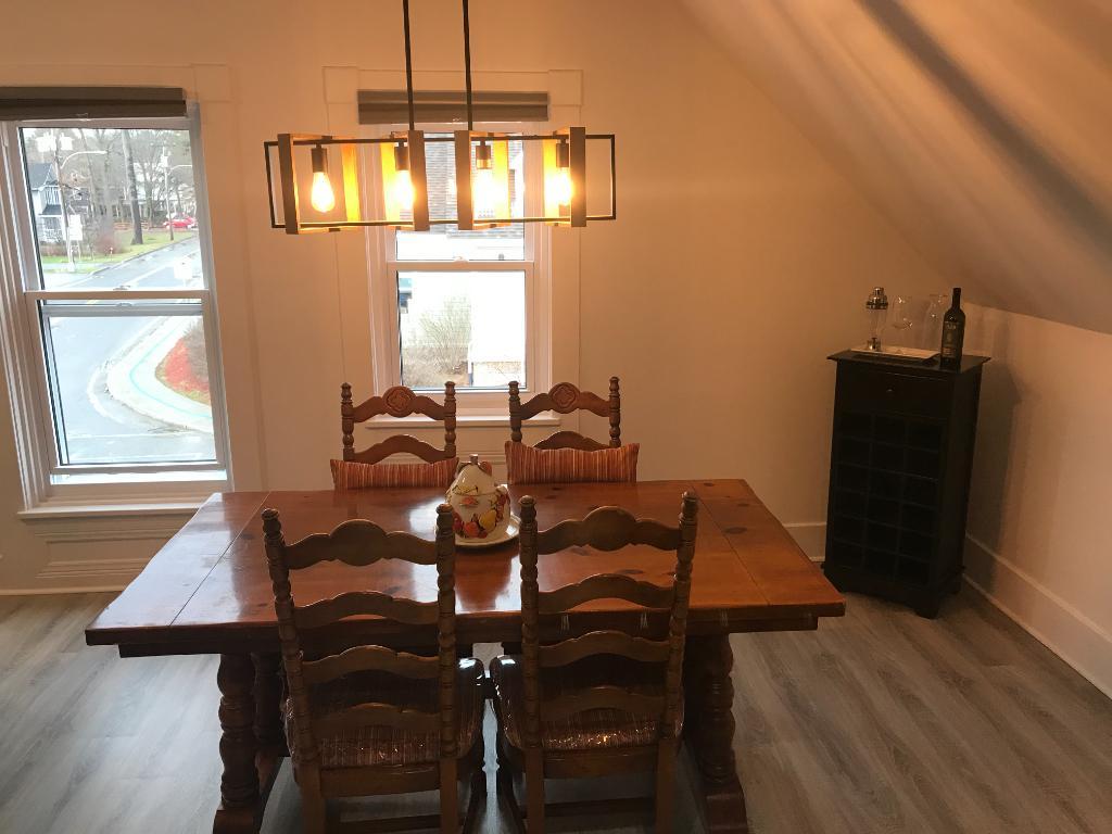 condo rénové 4.5 a louer au coeur du village de Sutton