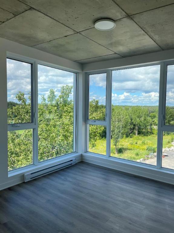 2 CH - 1 SDB - Terrebonne - $2,050 /mo