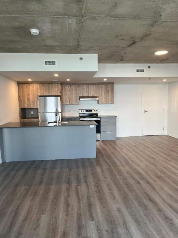 2 CH - 1 SDB - Terrebonne - $2,180 /mo