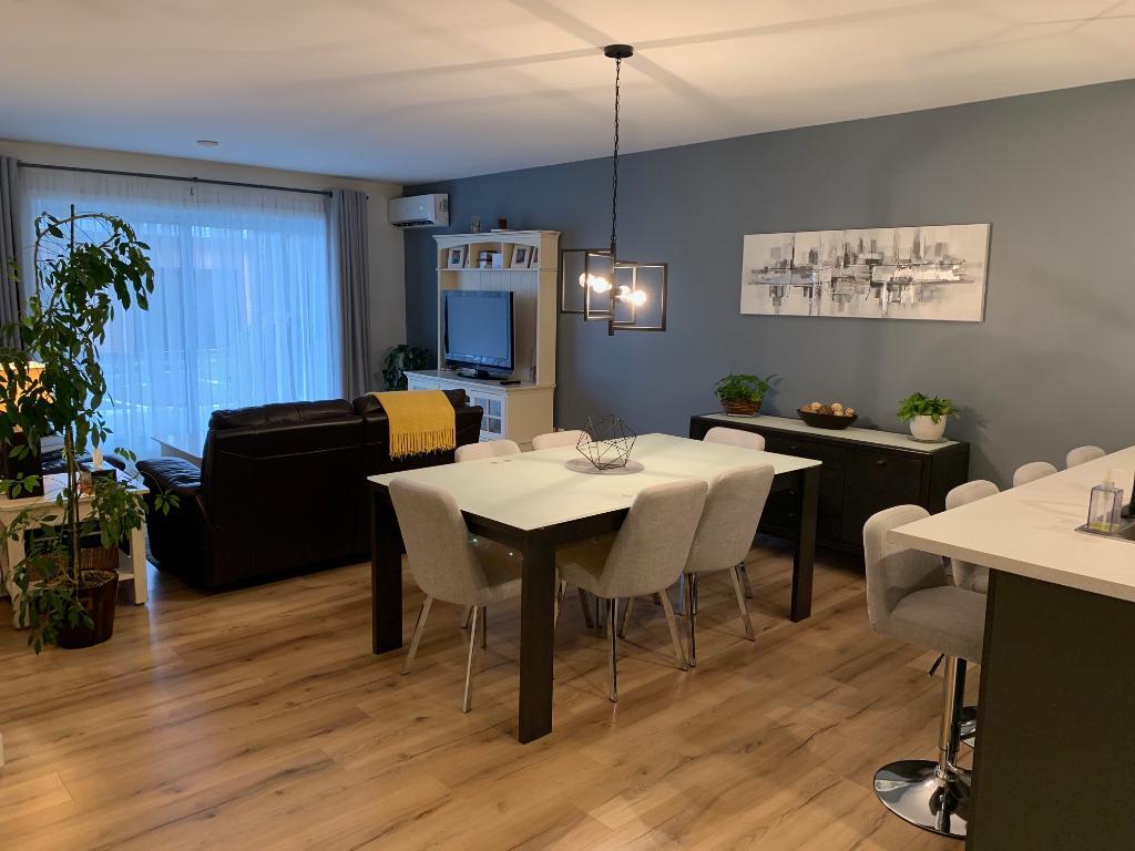 À louer – Grand 3 ½ très lumineux – 450 775.1379