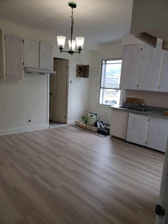 5 1/2 newly renovated in ville Saint-Laurent