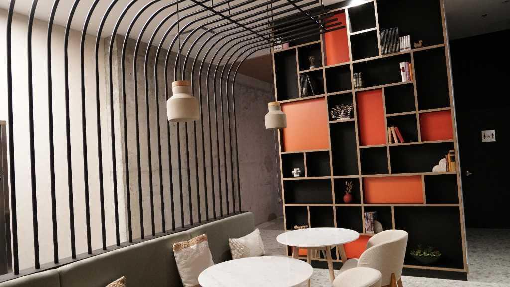 Superbe condo deux chambres avec stationnement intérieur. 50% pour le mois de juin.