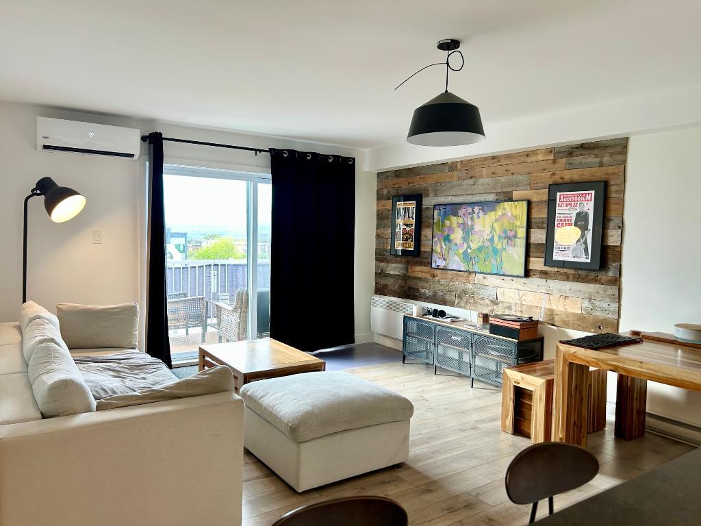 ** 3 ½ ** avec espace Bureau au cœur de Ste-Foy