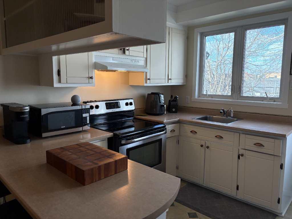 5 1/2 Laval, Vimont