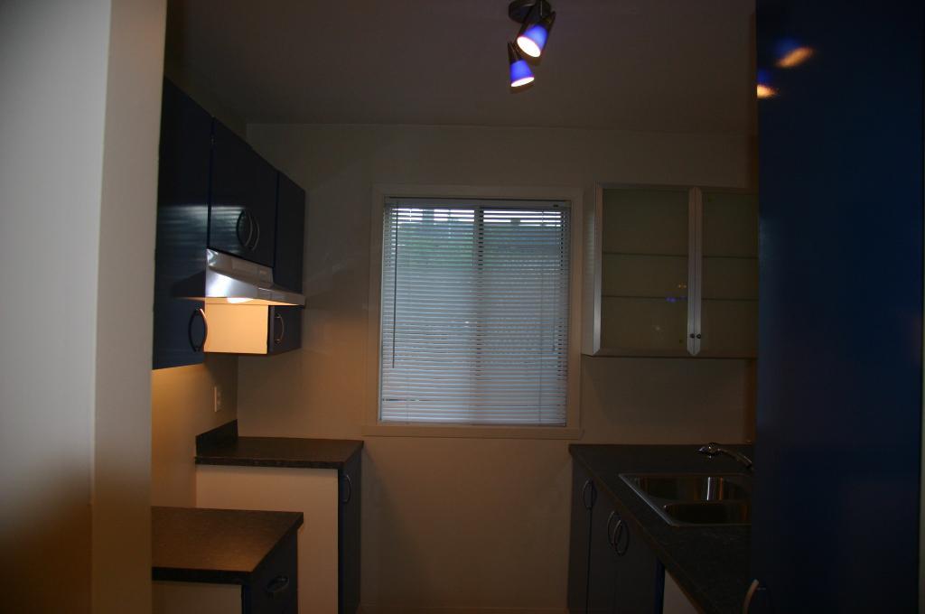 4 -1 2 800p.c. JUIN $1,200 STYLE CONDO PAR MOIS