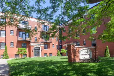 1 room apartment of 53m² in Montreal