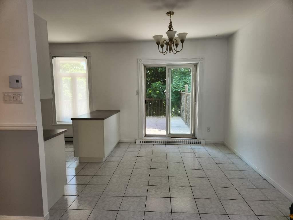 Logement 5 1/2+ à louer