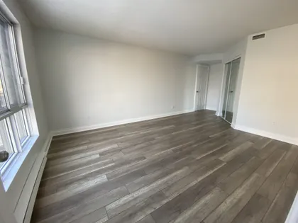 7 rooms apartment of 105 m² in Montreal