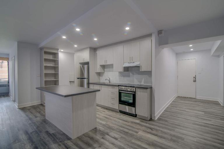 2 CH - 1 SDB - Montréal - $2,100 /mo