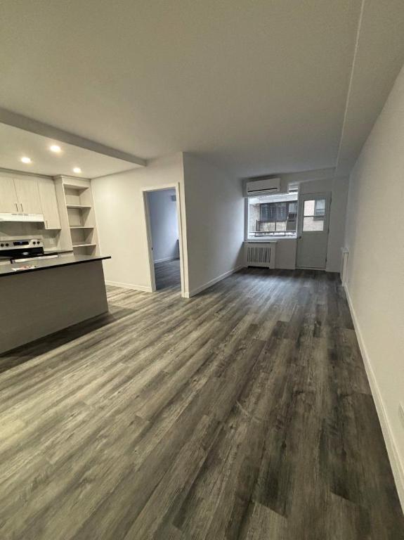 2 CH - 1 SDB - Montréal - $2,100 /mo