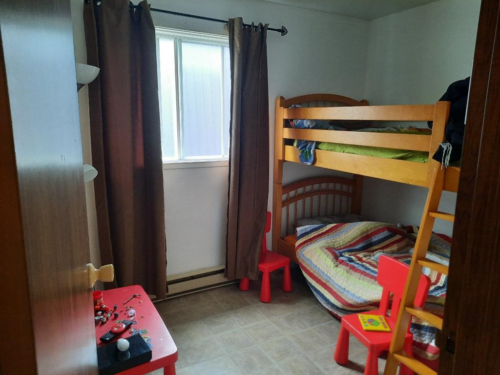 appartement 5 1\2 a louer