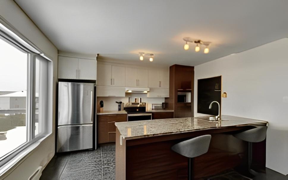 Logement Sherbrooke 4-1/2 Libre fin juin