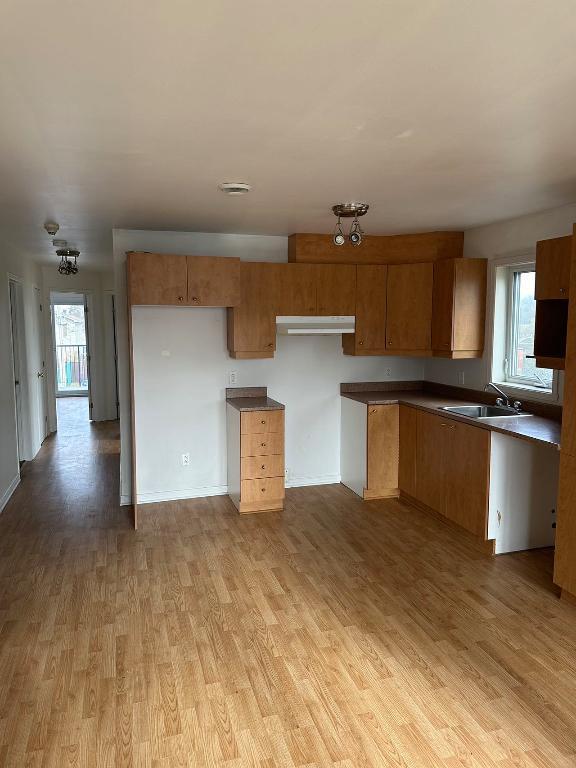 3 Beds 1 Bath - Apartment (à louer) Longueuil