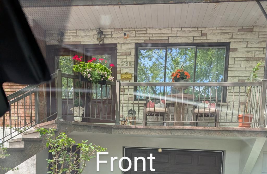 Beau et grand 5 1/2 haut de duplex