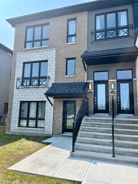 Saint-Jérôme, 4 1/2 style condo, libre dès maintenant