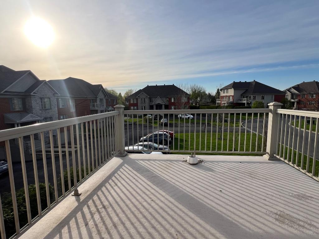 Condo haut de gamme secteur L près du dix30 et du REM Brossard