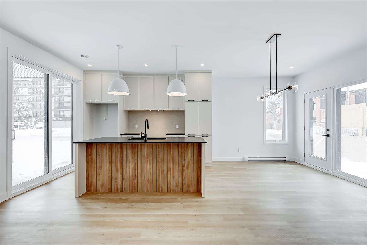 1 CH - 1 SDB - Longueuil - $1,950 /mo