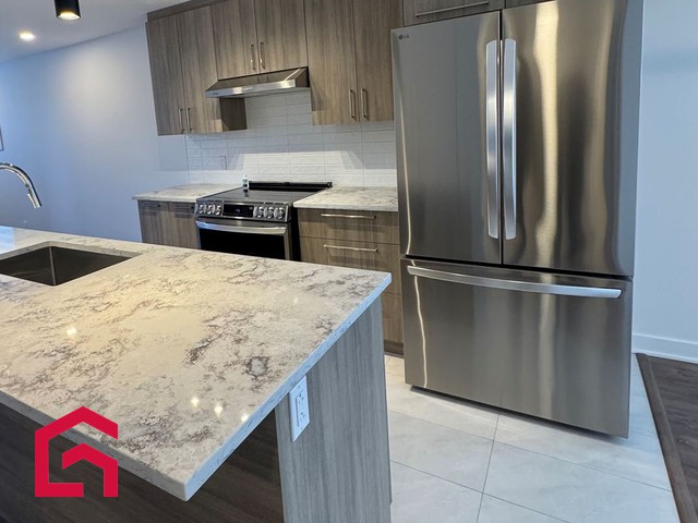 Appartement Saint-Hubert (Longueuil) À Louer
