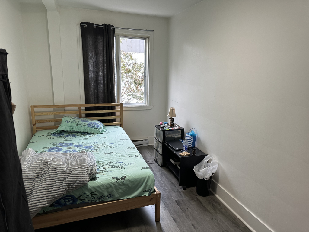 Grand 6 1/2 à Louer Chomedey