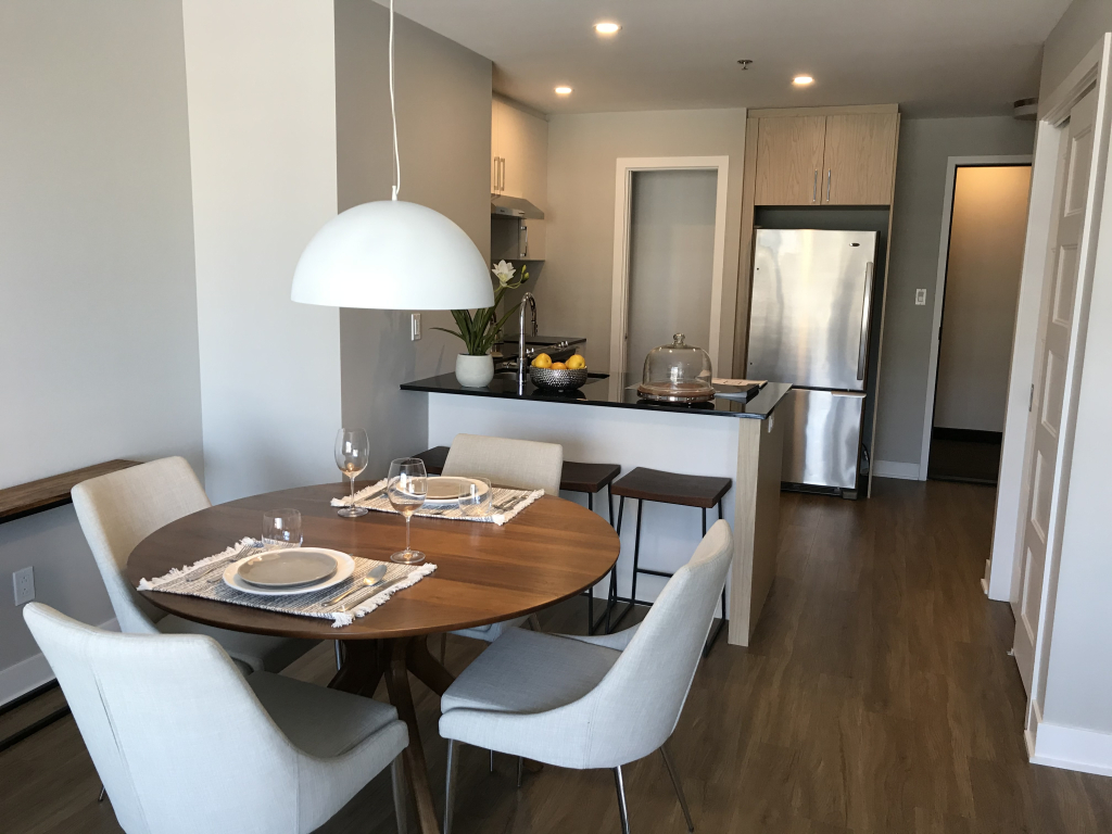 Luxueux Condo à Louer