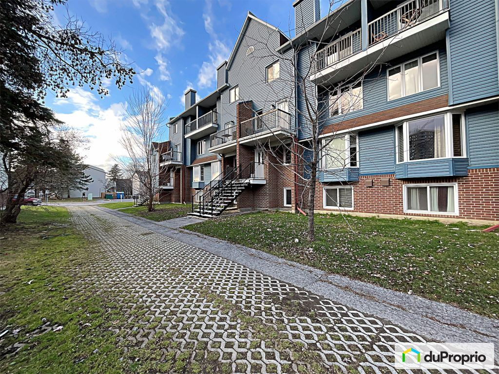 Condo 4 ½ à Louer – 2 Chambres – 1950 $/