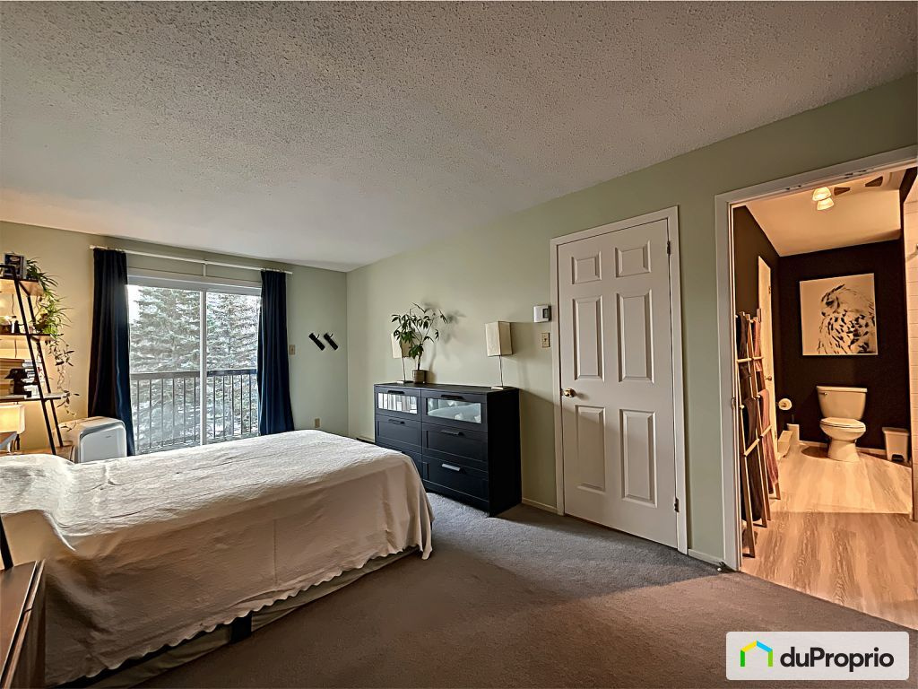 Condo 4 ½ à Louer – 2 Chambres – 1950 $/