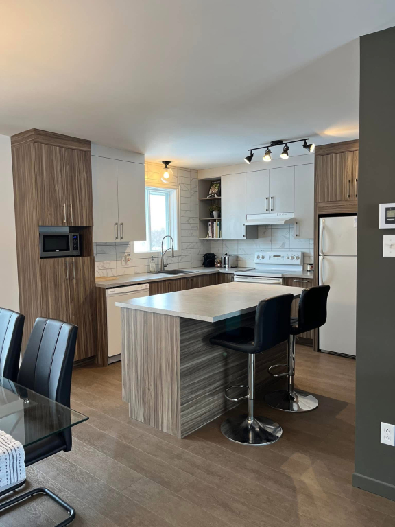 Jumelé 3 Chambres & 2 Sdb/s. D’eau