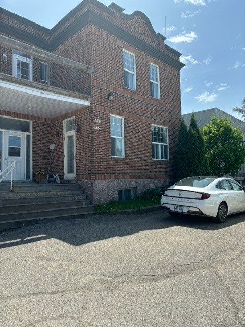 348 Rue De La Madone (Mont-Laurier) Beau Studio