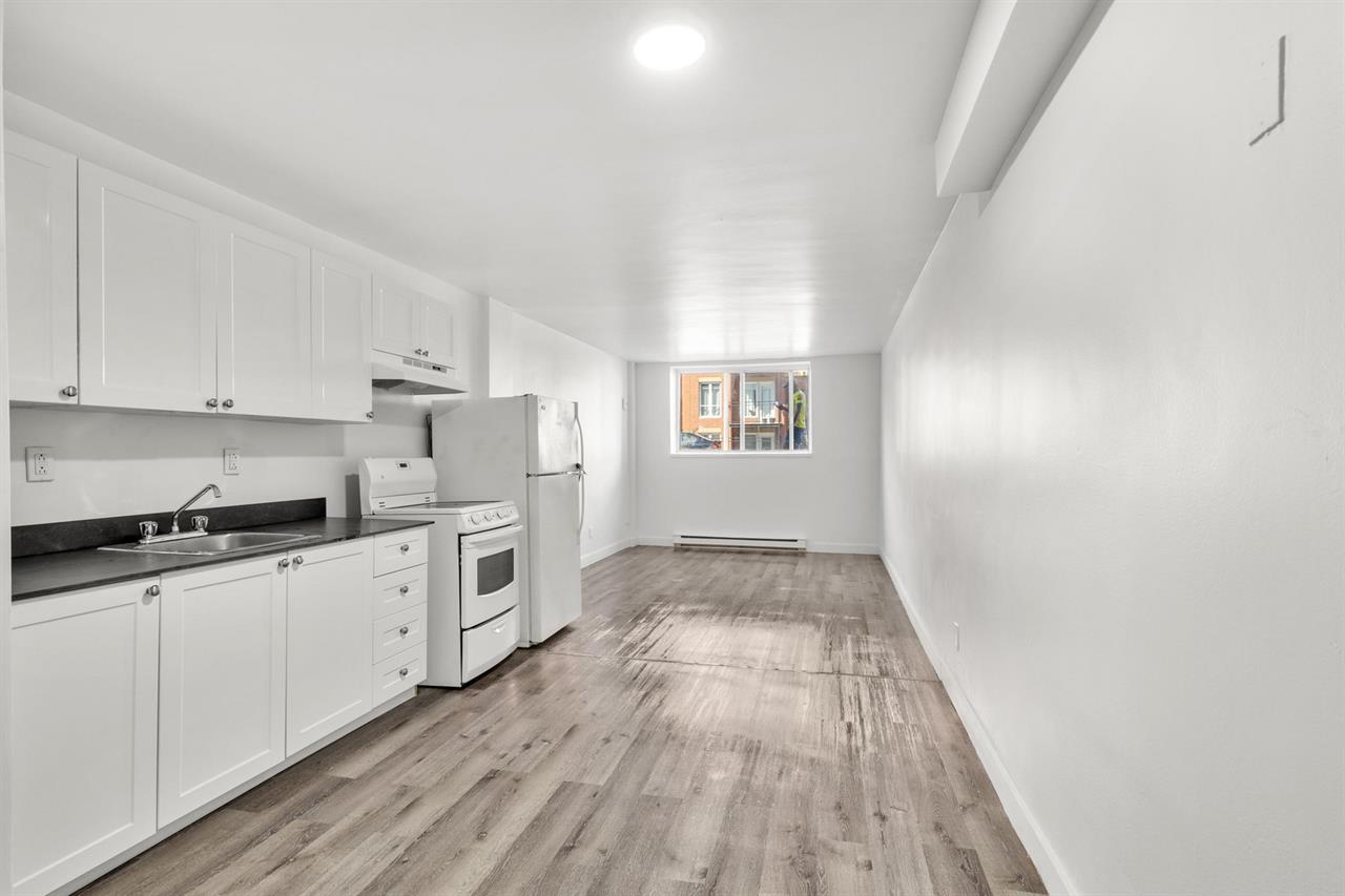 1 Bed, 1 Bath - 4750 Rue Ontario Est, Montréal
