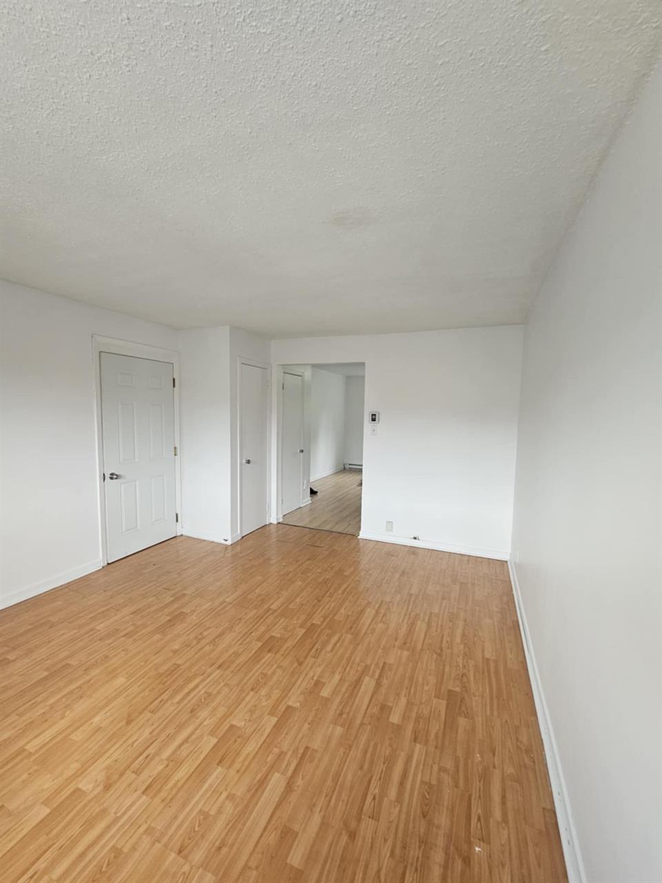 21 Rue Courchesne (Hull) Spacieux Logement De 2 Chambres