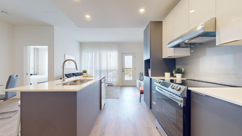LUCA Condos TOUT INCLUS EN PROMO Chomedey Laval - Condo / appartement / logement à louer