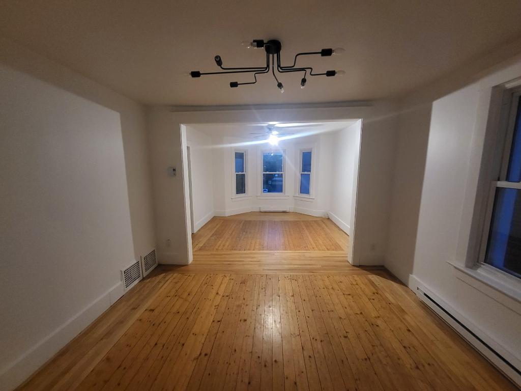 Grand 4½ à louer – situé en plein coeur de Saint Jean Sur Richelieu